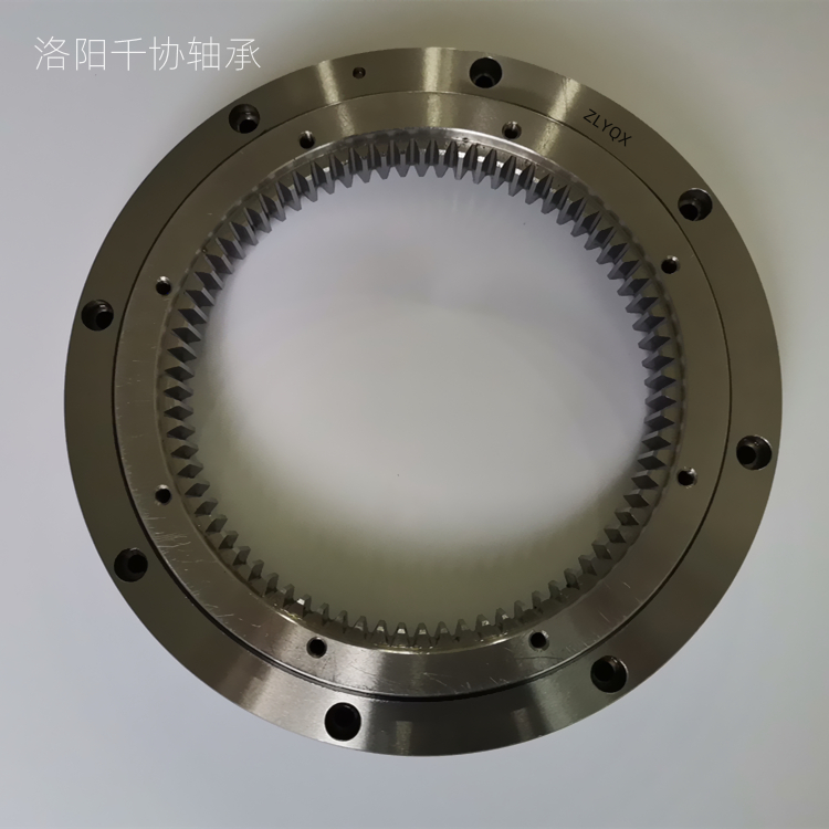 [ZLYQX]如何挑選合適的交叉滾子軸承，挑選的注意事項？