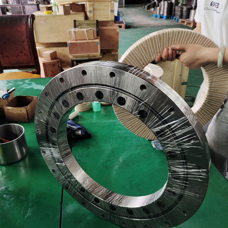 交叉滾子軸承廠家淺談軸承穩(wěn)定工作，要注意以下幾點？