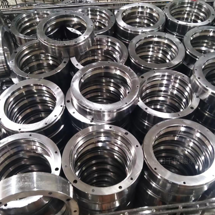 總結哪些原因會使轉盤軸承過熱，那么處理方法是什么？